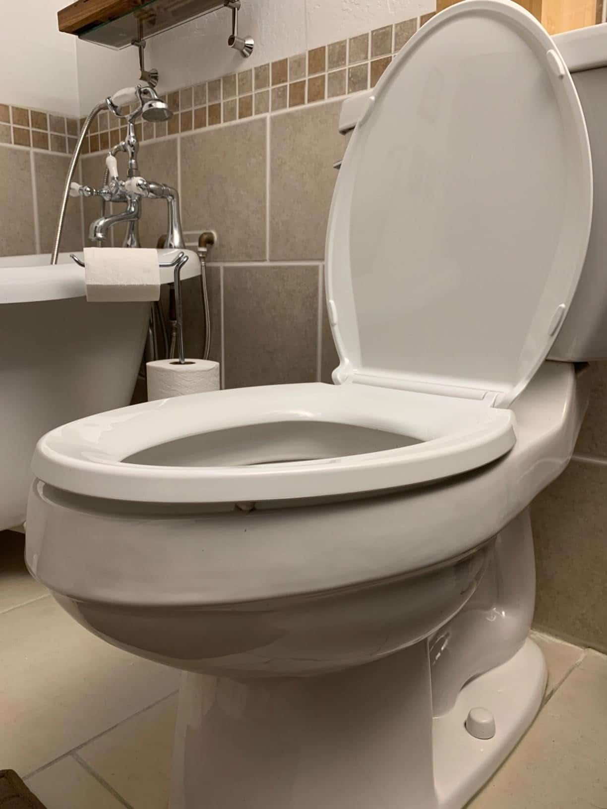 How to Remove a Soft Close Toilet Seat - Toilet Haven