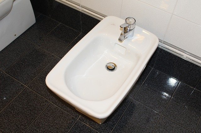 how-to-use-a-bidet